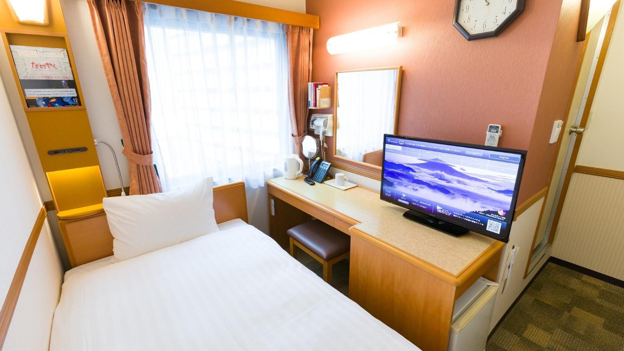 Toyoko Inn Tokyo Shinagawa Aomono-Yokocho-Eki Стая снимка