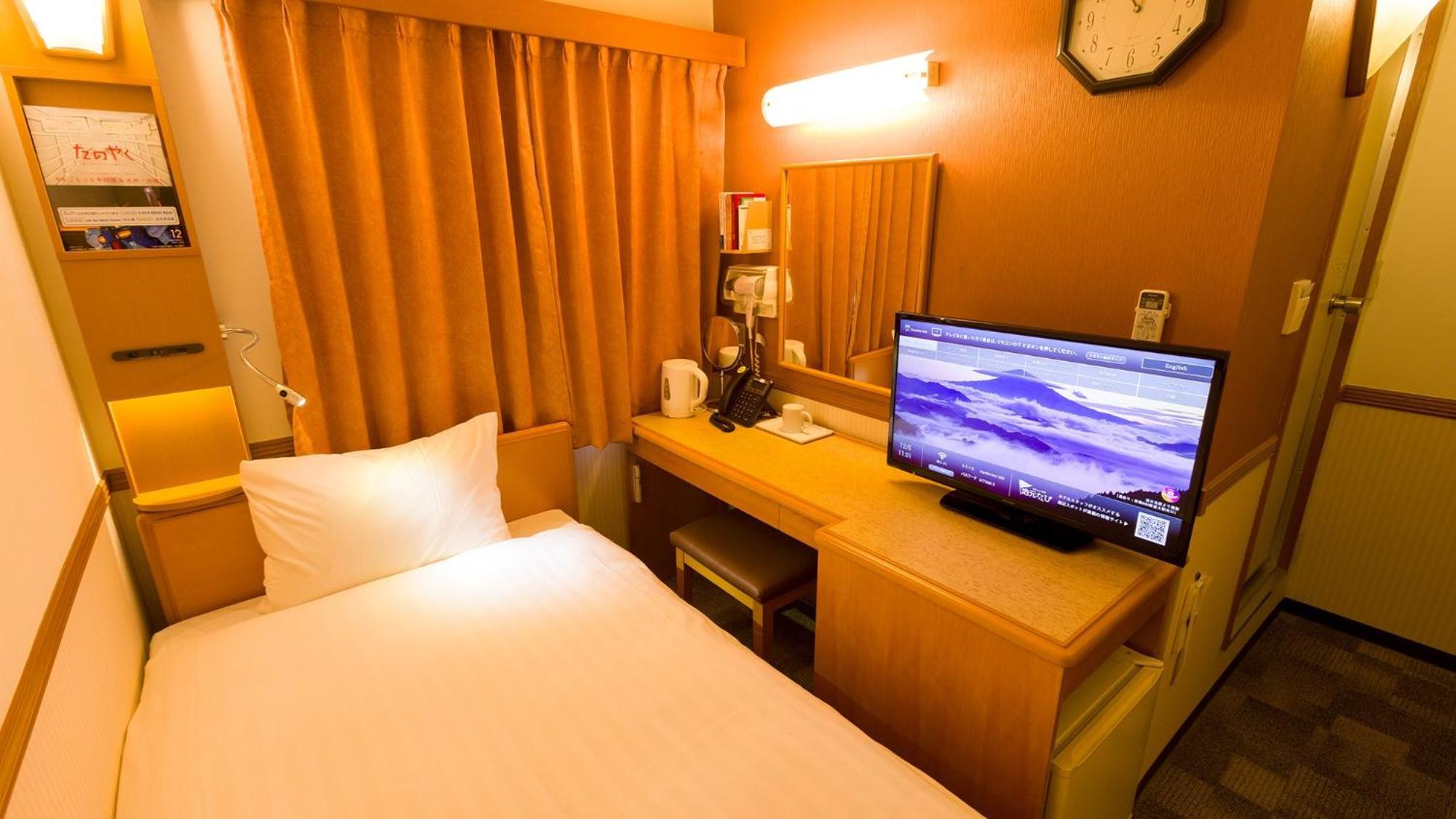 Toyoko Inn Tokyo Shinagawa Aomono-Yokocho-Eki Стая снимка